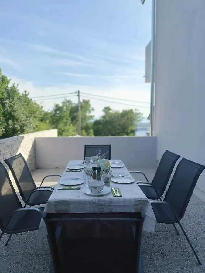 Apartmani Smokovo Jadranovo